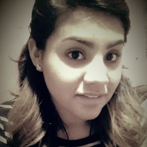 Meet your Posher, Angela